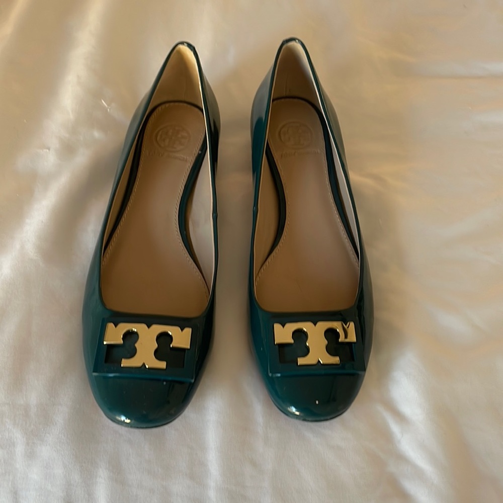 Tory Burch Gigi Patent Leather Heels  6.5